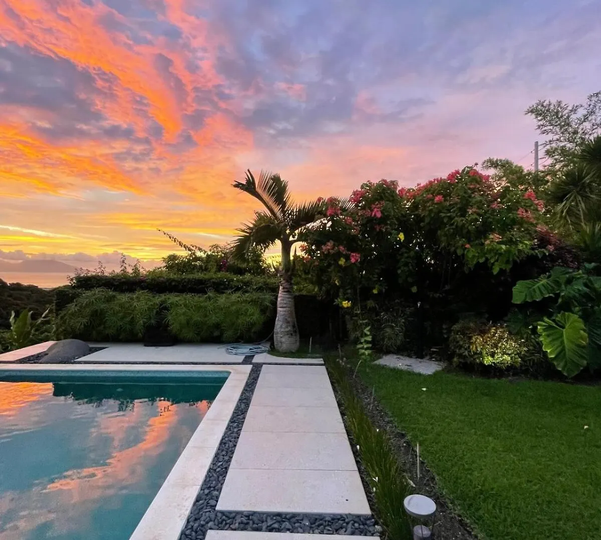 Villa Pamatai En Toute Intimite Avec Piscine Et Vue Imprenable Faaa Fransız Polonezyası