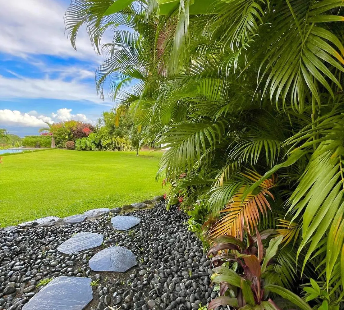Villa Pamatai En Toute Intimite Avec Piscine Et Vue Imprenable Faaa