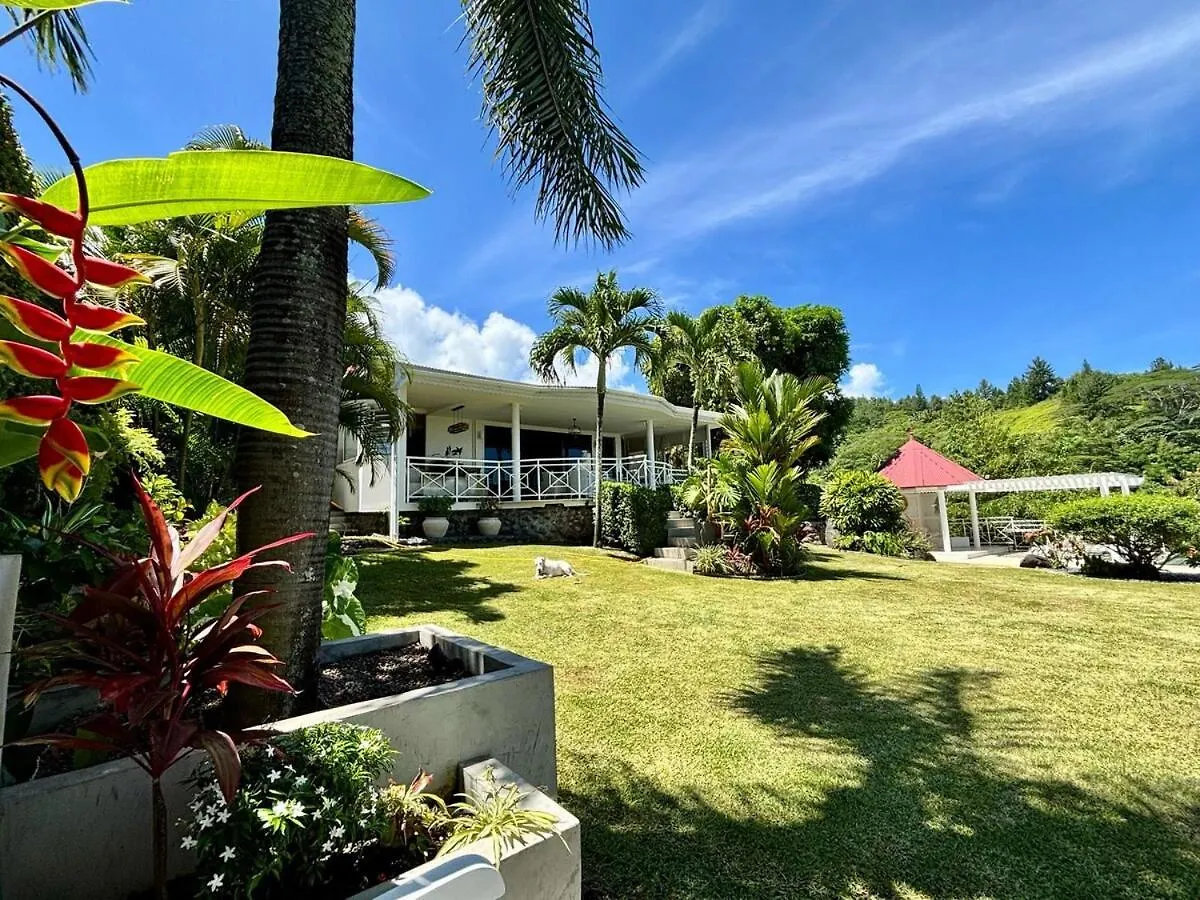 Villa Pamatai En Toute Intimite Avec Piscine Et Vue Imprenable Faaa